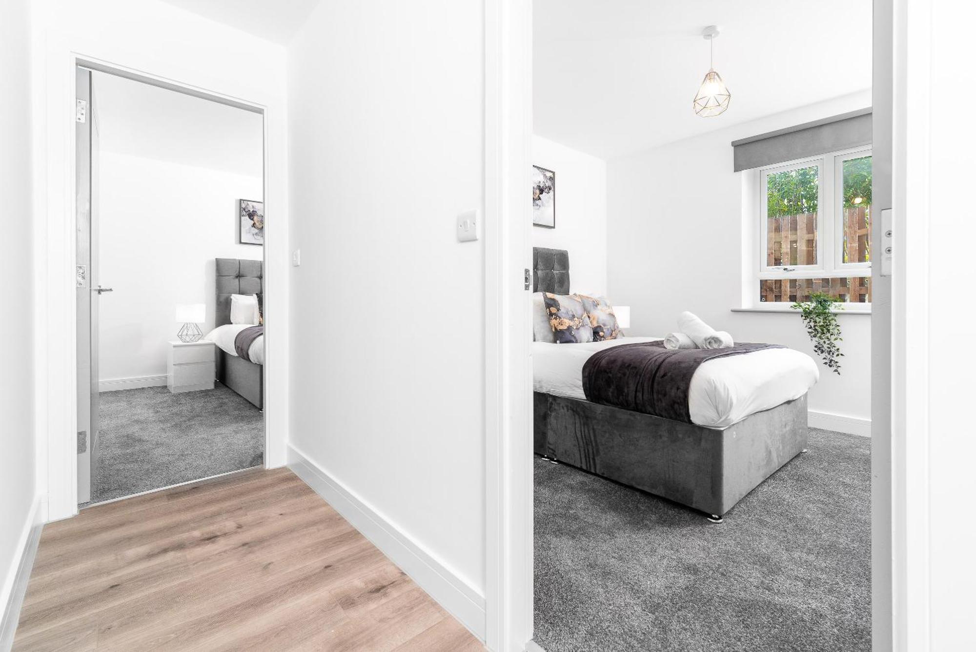Luxury Apartment - 2 Bedrooms - Balcony - Parking - Netflix - Wifi - 7Mc Бирмингем Экстерьер фото